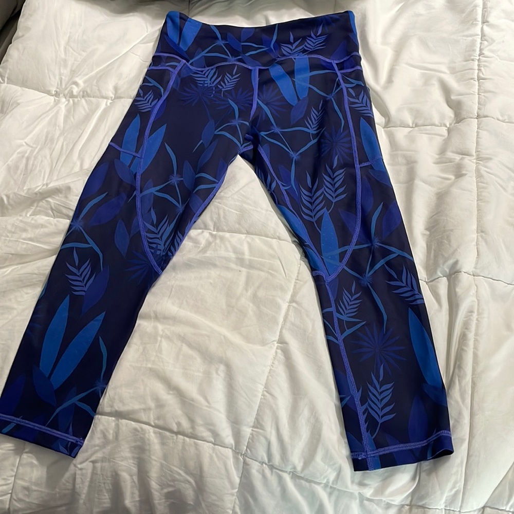 Zyia Active Capri Leggings